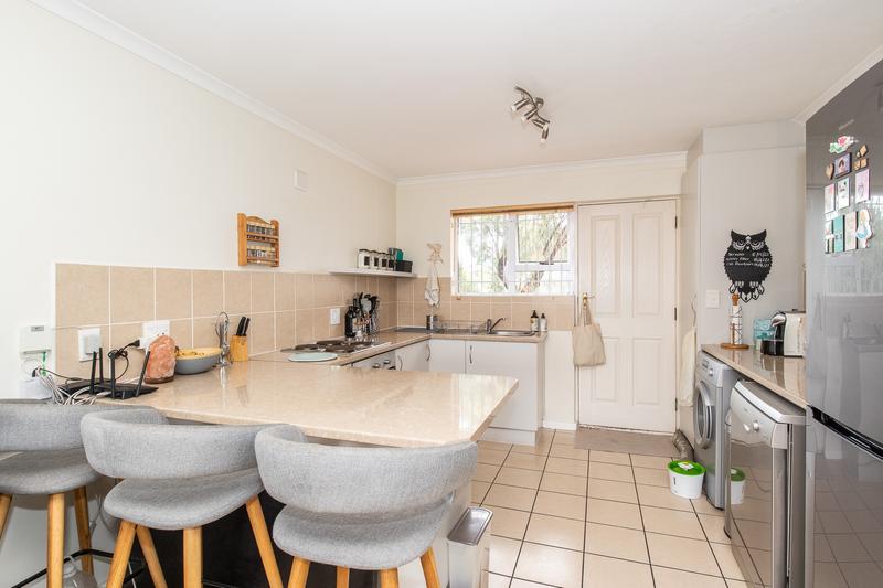 2 Bedroom Property for Sale in Diep River Western Cape